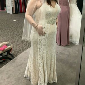 Wedding dress size 14
